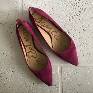 🎀 raspberry suede studded pointy toe flats 🎀